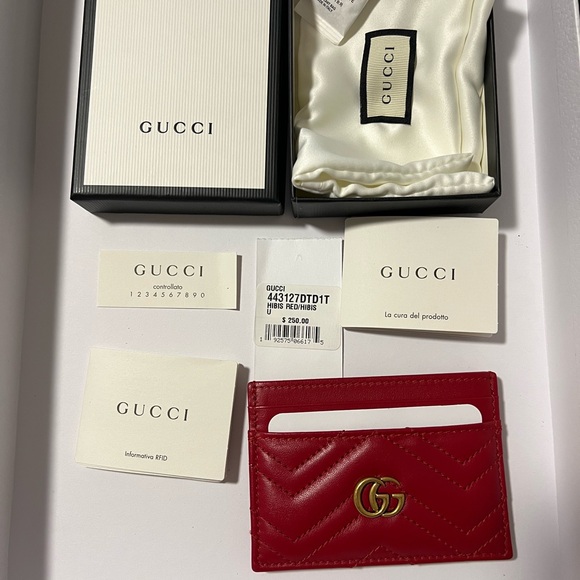 Gucci GG MARMONT CARD CASE red - Picture 1 of 9